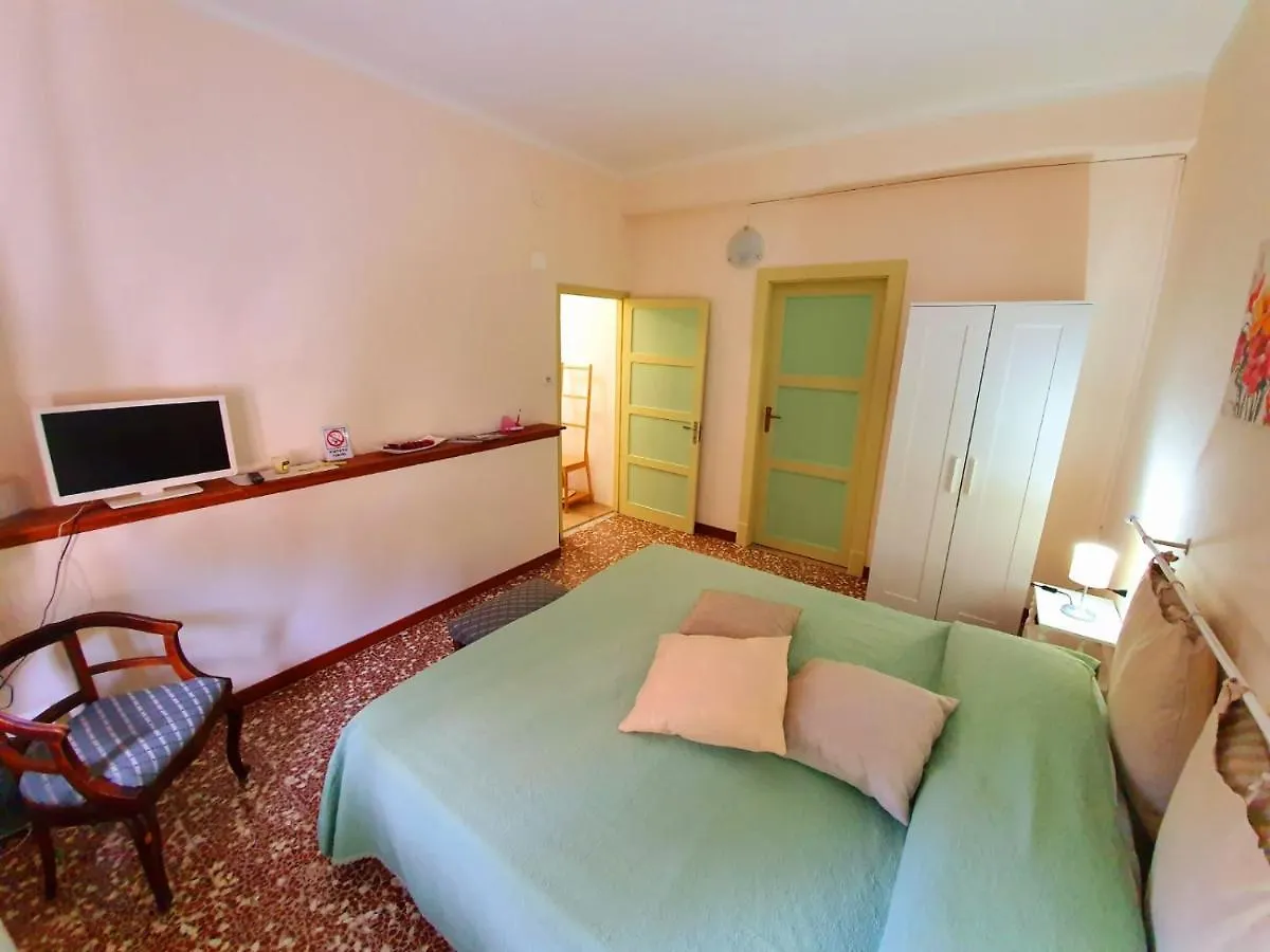 Bed & Breakfast Bed and Breakfast Il Girasole ...At Andorus' House Erli